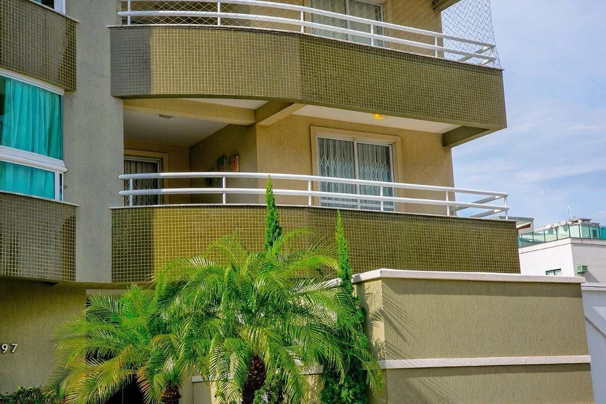 Apartment Garden Ville - Confortavel Apartamento Na Praia De Bombas Com Otima Localizacao Bombinhas Brazil